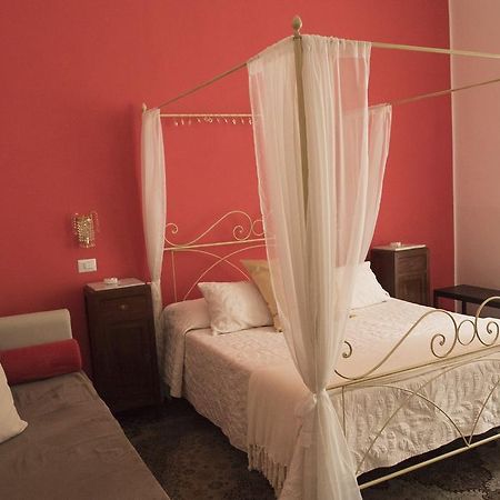 B&B Domus Garibaldi Salerno Eksteriør billede