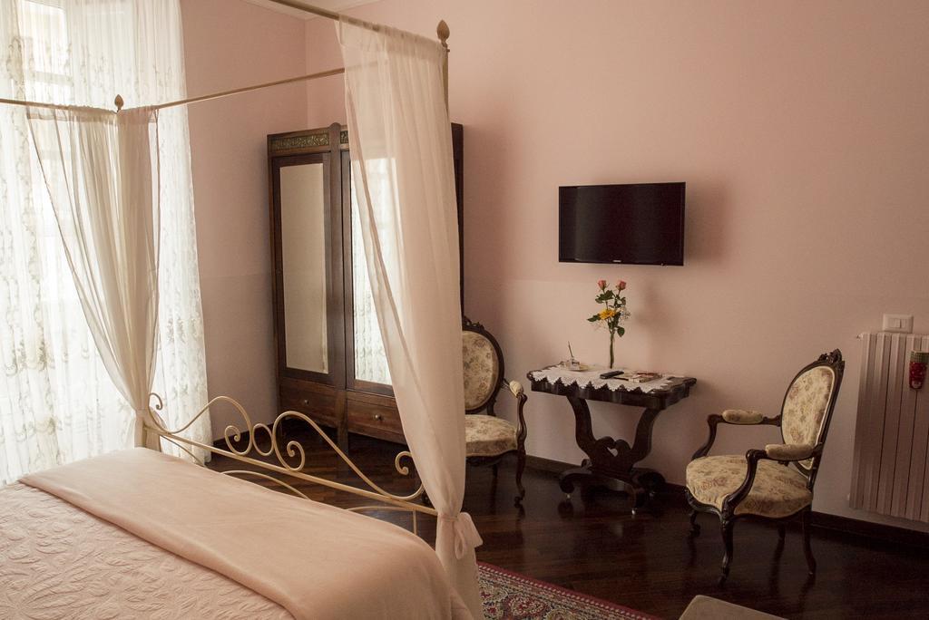 B&B Domus Garibaldi Salerno Eksteriør billede