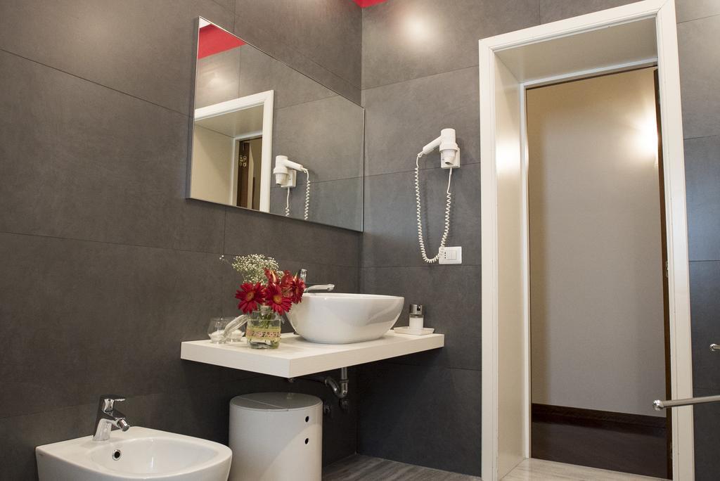 B&B Domus Garibaldi Salerno Eksteriør billede