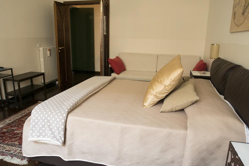B&B Domus Garibaldi Salerno Eksteriør billede