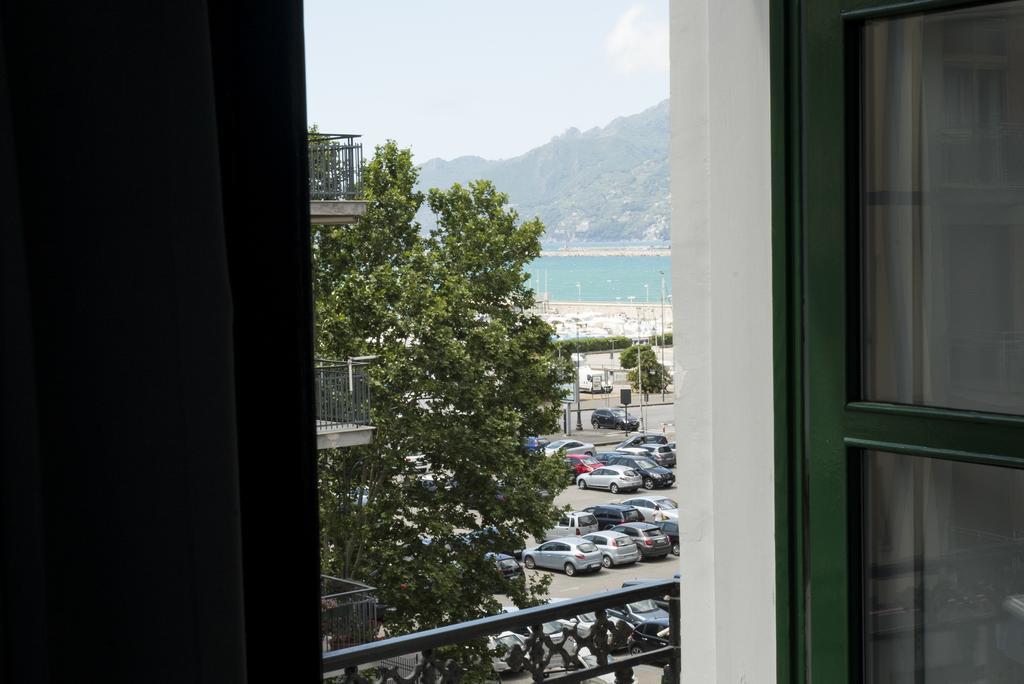 B&B Domus Garibaldi Salerno Eksteriør billede