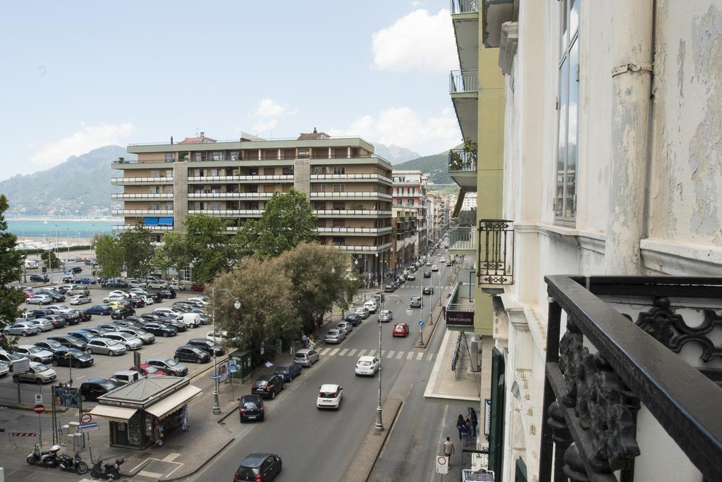 B&B Domus Garibaldi Salerno Eksteriør billede