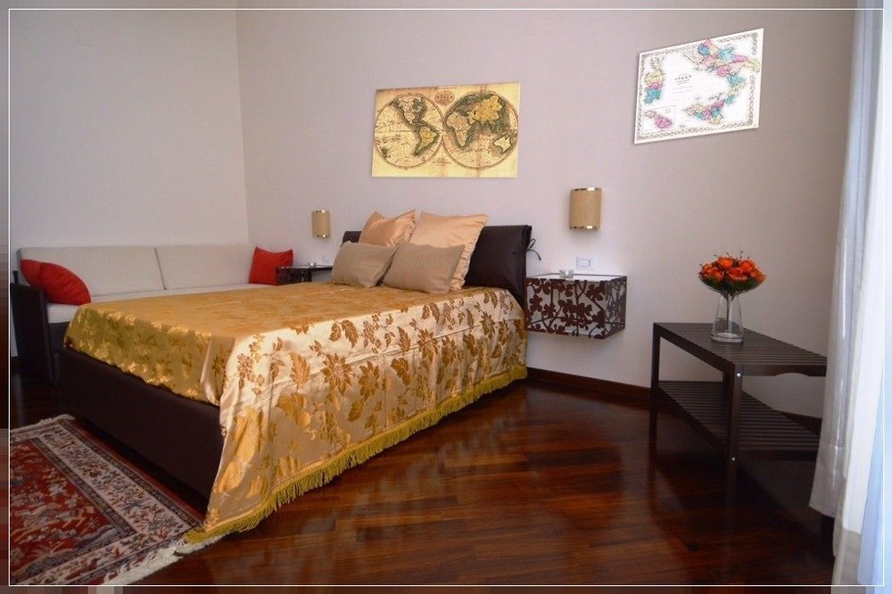 B&B Domus Garibaldi Salerno Eksteriør billede