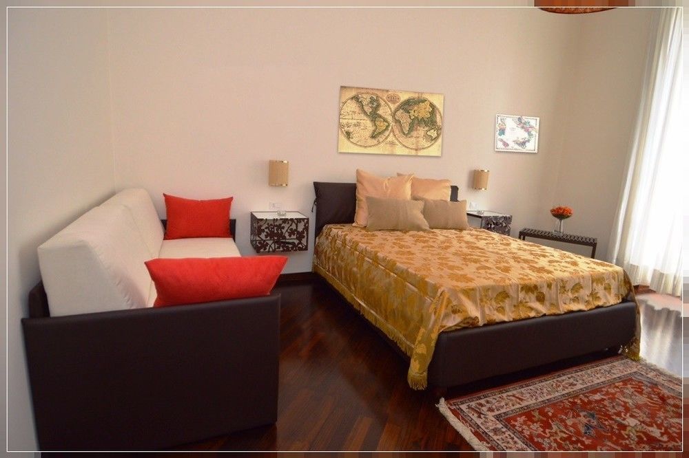B&B Domus Garibaldi Salerno Eksteriør billede